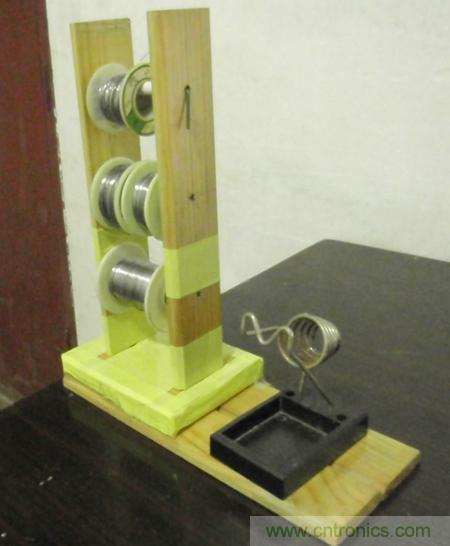 成本幾乎為零，三層錫絲架DIY