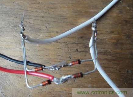 想減少電費嗎？DIY一個迷你風(fēng)力發(fā)電機吧