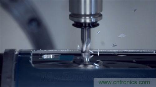 顛覆傳統設計,蘋果全新Mac Pro生產線探秘