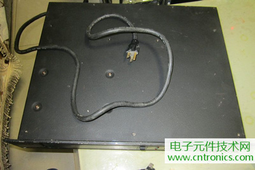 用料很給力!專業(yè)后級(jí)功放美國高峰FA1201拆解