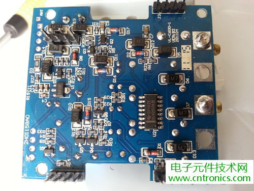 一款觸控開關拆解，做工不錯