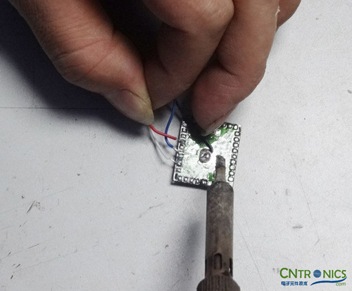 達(dá)人創(chuàng)意DIY:無(wú)線(xiàn)2.4G音頻收發(fā)器