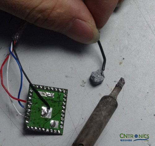 達(dá)人創(chuàng)意DIY:無(wú)線(xiàn)2.4G音頻收發(fā)器