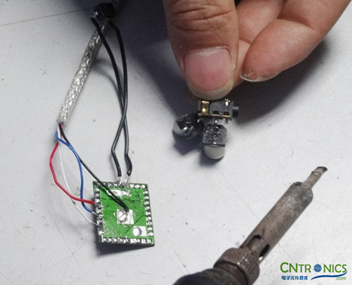 達(dá)人創(chuàng)意DIY:無(wú)線(xiàn)2.4G音頻收發(fā)器