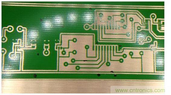 圖16:用記號筆修補(bǔ)少量缺陷