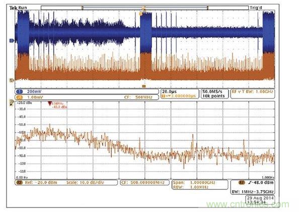 使用示波器模擬通道上的無(wú)源探針找出與射頻關(guān)聯(lián)的信號(hào)。
