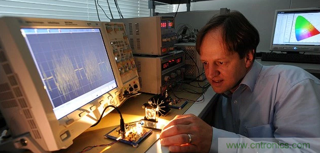 Li-Fi短期內不能取代Wi-Fi,為什么?