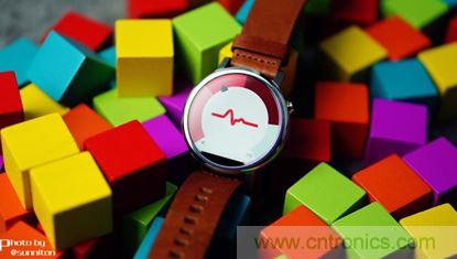 Moto 360 二代:“精益求精”的細節仍無法彌補功能的缺失