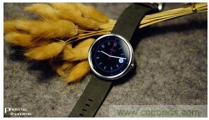 Moto 360 二代:“精益求精”的細節仍無法彌補功能的缺失