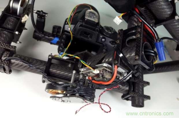 攝影發燒友：想要相機穩如雞頭，學我DIY自平衡相機穩定器