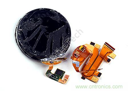 MOTO 360二代智能手表拆解：只有細節，沒有亮點