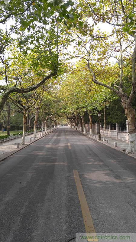 業界良心 LG V10 評測:剛毅、冷峻,不失人性化