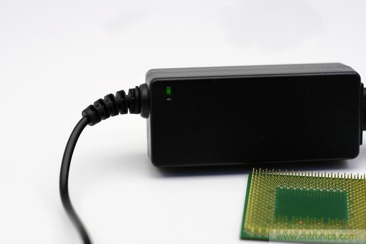 一款能喚起 70 后工程師朋友“童年趣事”的迷你電烙鐵!