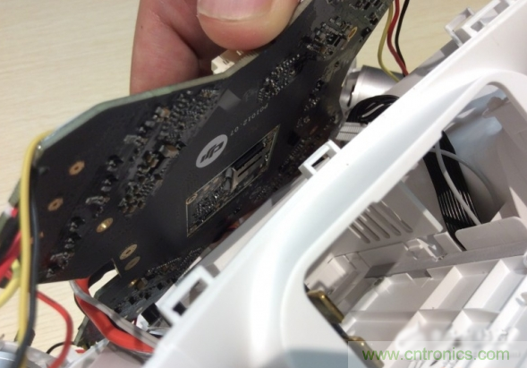 真飛機拆不著，那就來拆拆無人機&ldquo;鼻祖&rdquo;大疆吧！