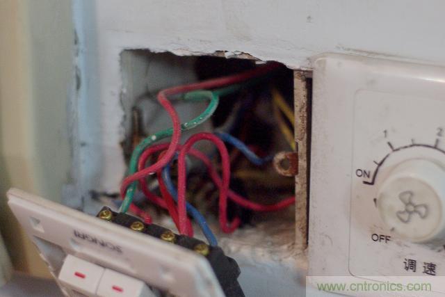 星球大戰原力釋放,無線控制易如反掌