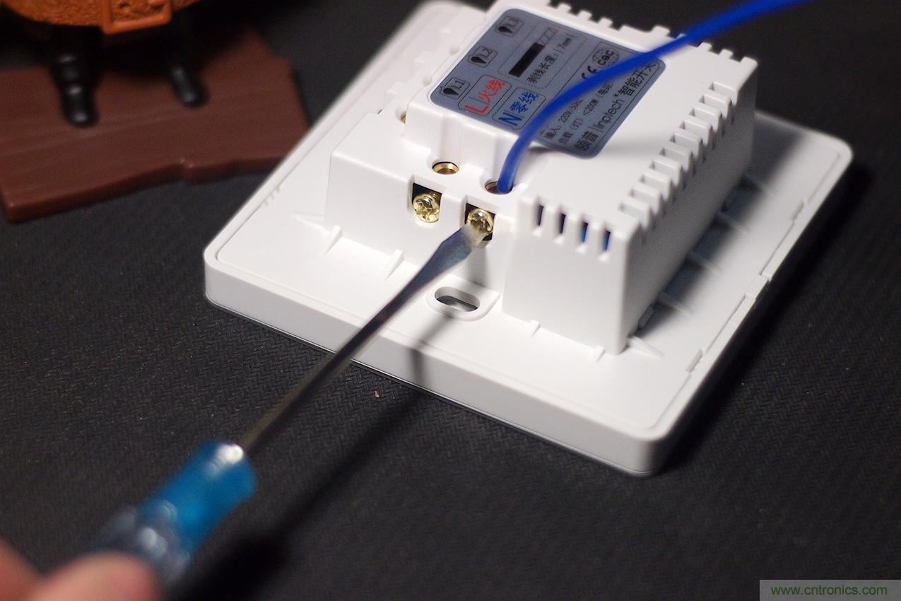 星球大戰原力釋放,無線控制易如反掌