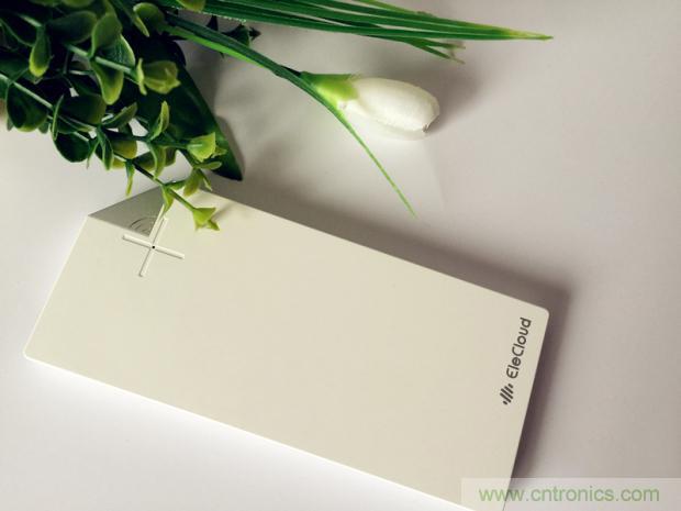 長虹流云智能電源,集“充電”+“存儲”于一身