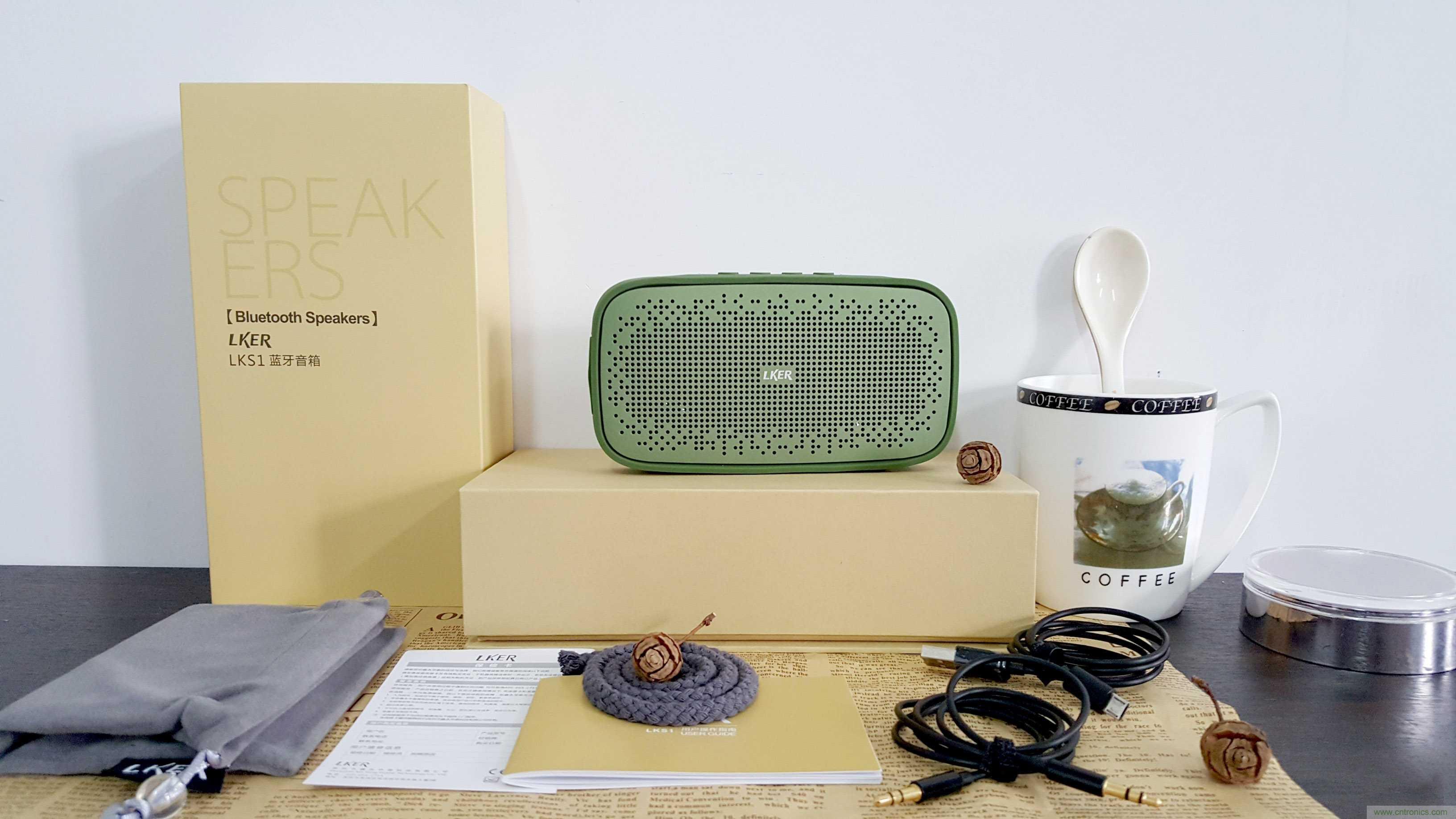 搞怪“美人魚”盡享靈克藍(lán)牙音箱的天籟之音!