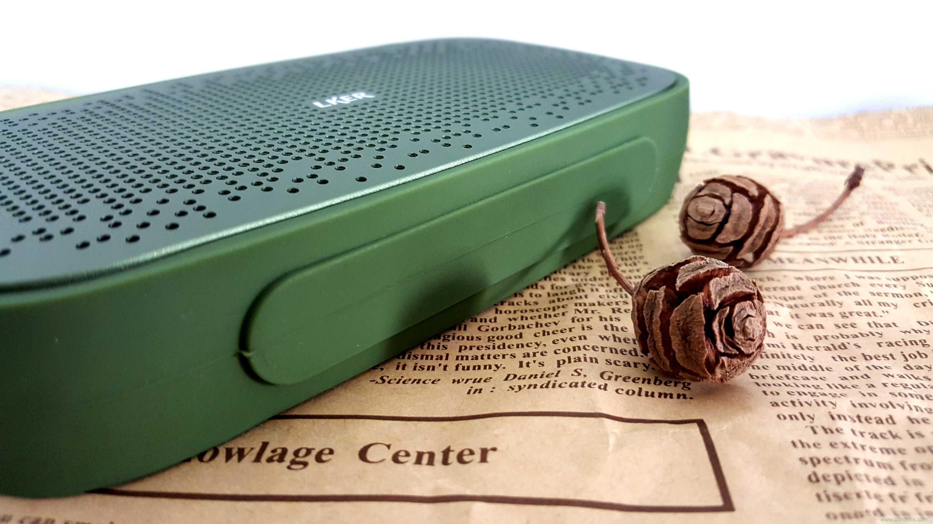 搞怪“美人魚”盡享靈克藍(lán)牙音箱的天籟之音!