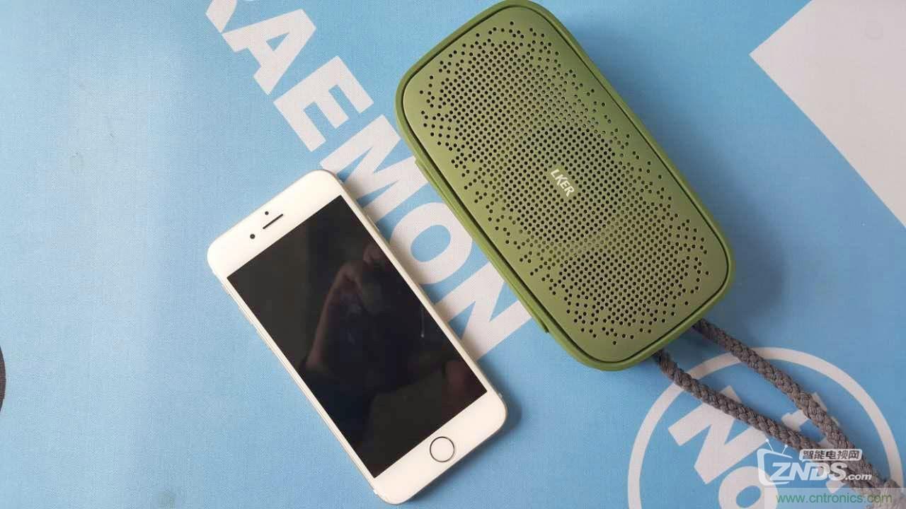 搞怪“美人魚”盡享靈克藍(lán)牙音箱的天籟之音!