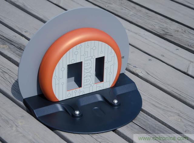 智能導(dǎo)航掃地機(jī)器人，以內(nèi)更靠譜！