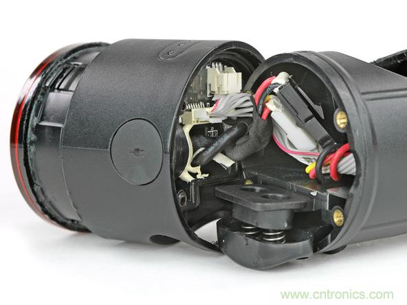 從電池到傳感器，完整拆解小米智能自行車