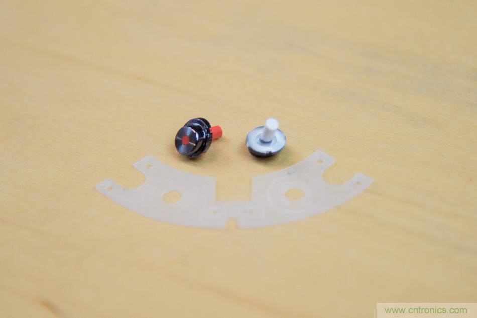 拆解戴森吹風(fēng)機(jī)：近三千元的價(jià)格貴在哪？