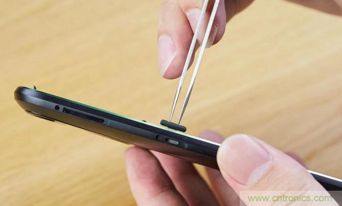 拆解黑鯊手機:多級直觸一體式液冷系統有什么門道?