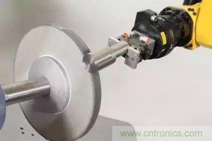 力傳感器在機(jī)器人哪些應(yīng)用中，可以完爆視覺(jué)系統(tǒng)？