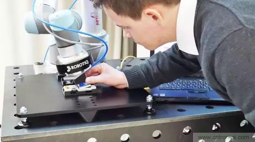 力傳感器在機(jī)器人哪些應(yīng)用中，可以完爆視覺(jué)系統(tǒng)？