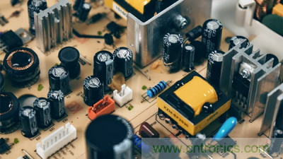 ADC種類(lèi)分不清？技術(shù)指標(biāo)一團(tuán)漿糊？來(lái)看看吧