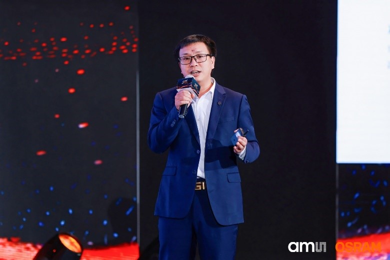 光顯技術新突破:艾邁斯歐司朗OSTAR光源賦能零跑C11 AR-HUD 光顯技術新突破:艾邁斯歐司朗OSTAR光源賦能零跑C11 AR-HUD