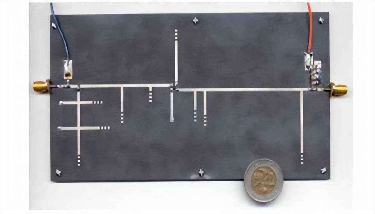 基于自振蕩混頻的X波段單器件收發電路設計分析 基于自振蕩混頻的X波段單器件收發電路設計分析