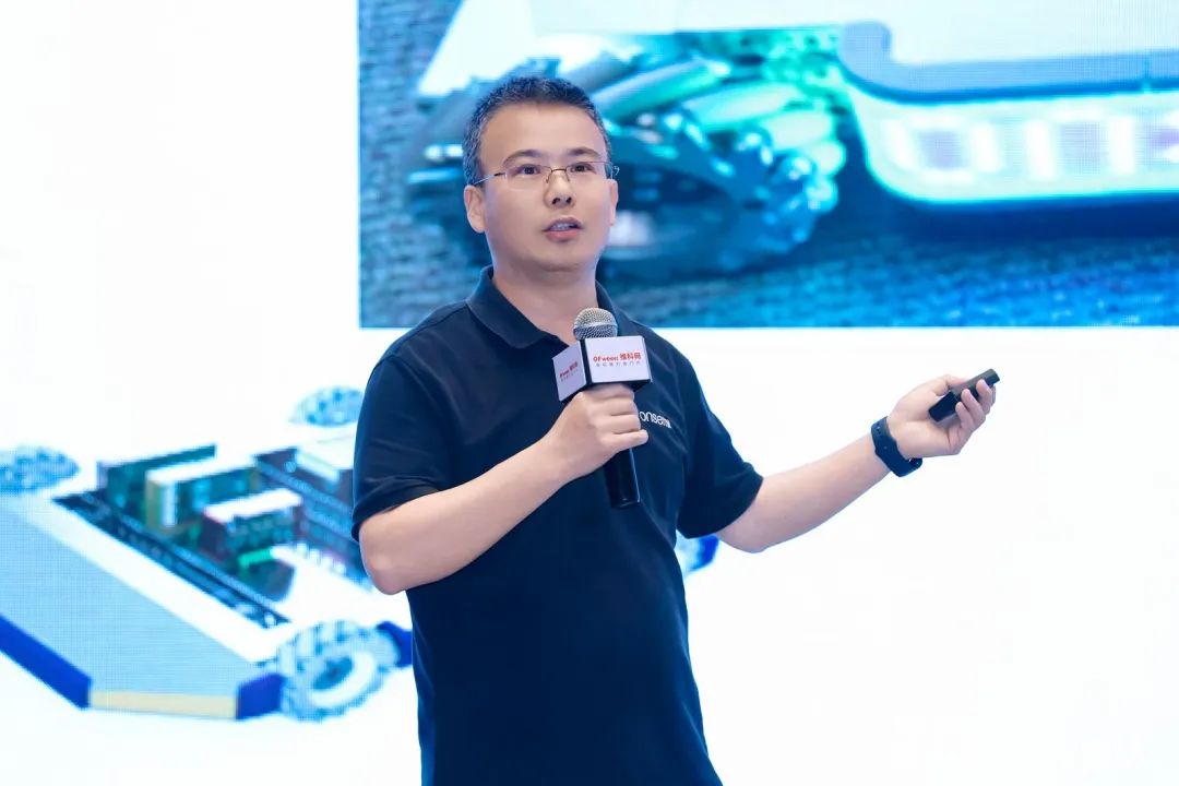 大咖齊聚,智啟新篇 | OFweek 2025(第十四屆)中國機器人產業大會圓滿收官! 大咖齊聚,智啟新篇 | OFweek 2025(第十四屆)中國機器人產業大會圓滿收官!